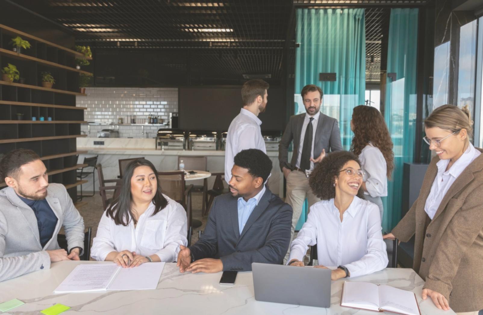 Consultation financière personnalisée dans un environnement professionnel et chaleureux