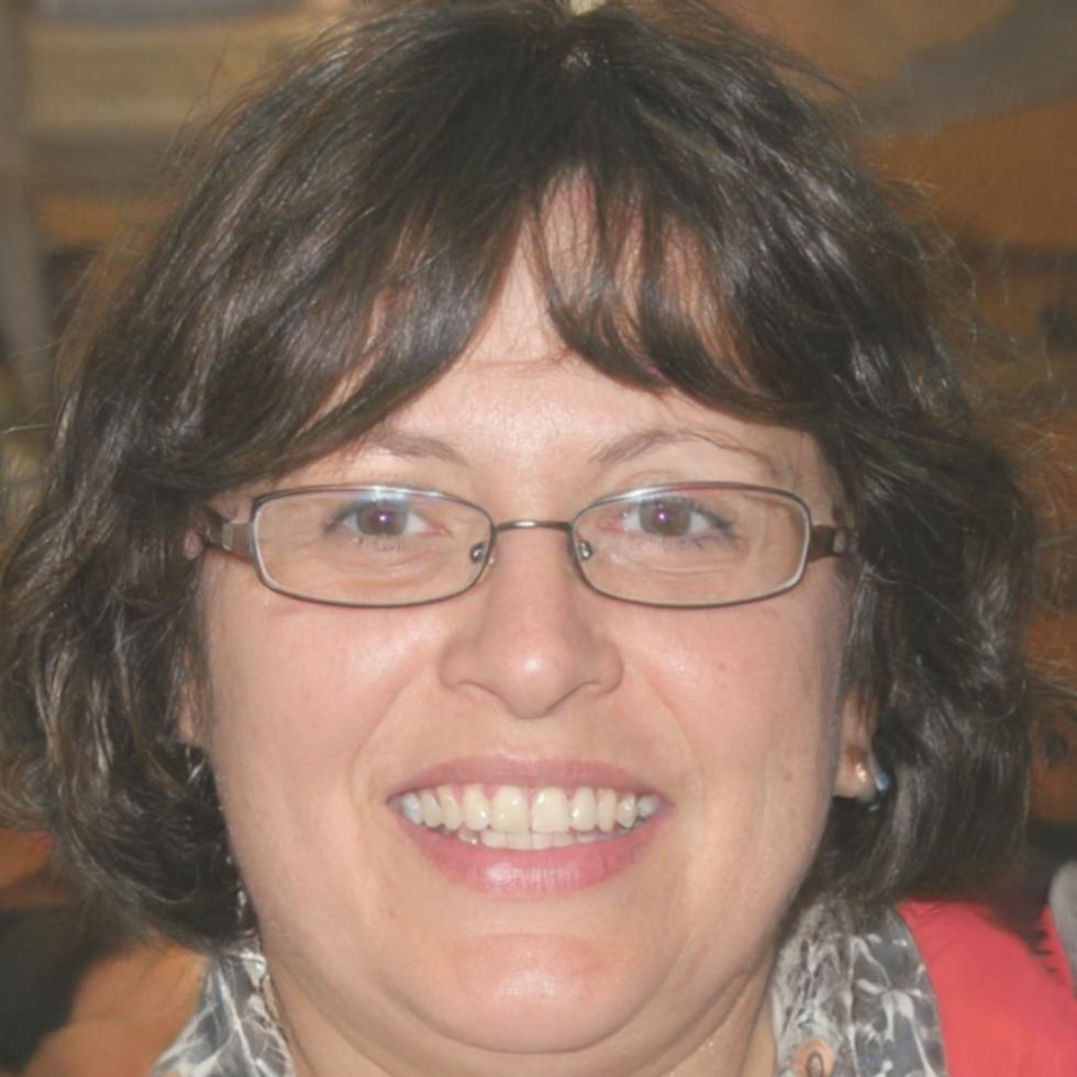 Portrait de Céleste Rousseau, cliente satisfaite
